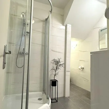 Downtown Apartment *